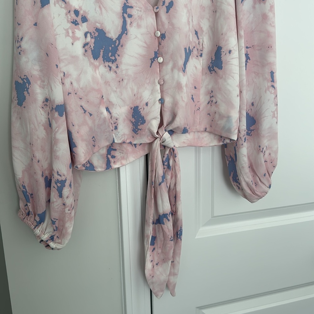 Buddy Love Tie Blouse Size Medium - Picture 2 of 5